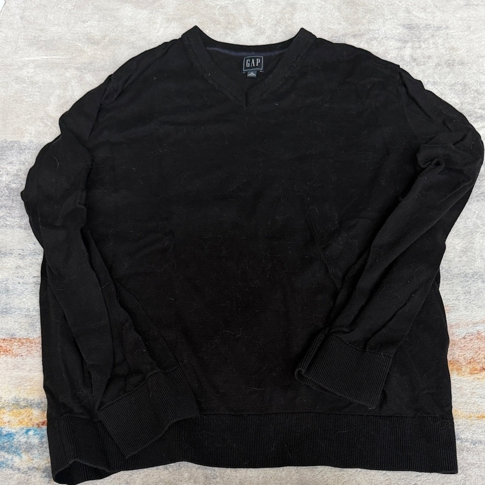 (273)GAP Men's V-Neck Black Sweater